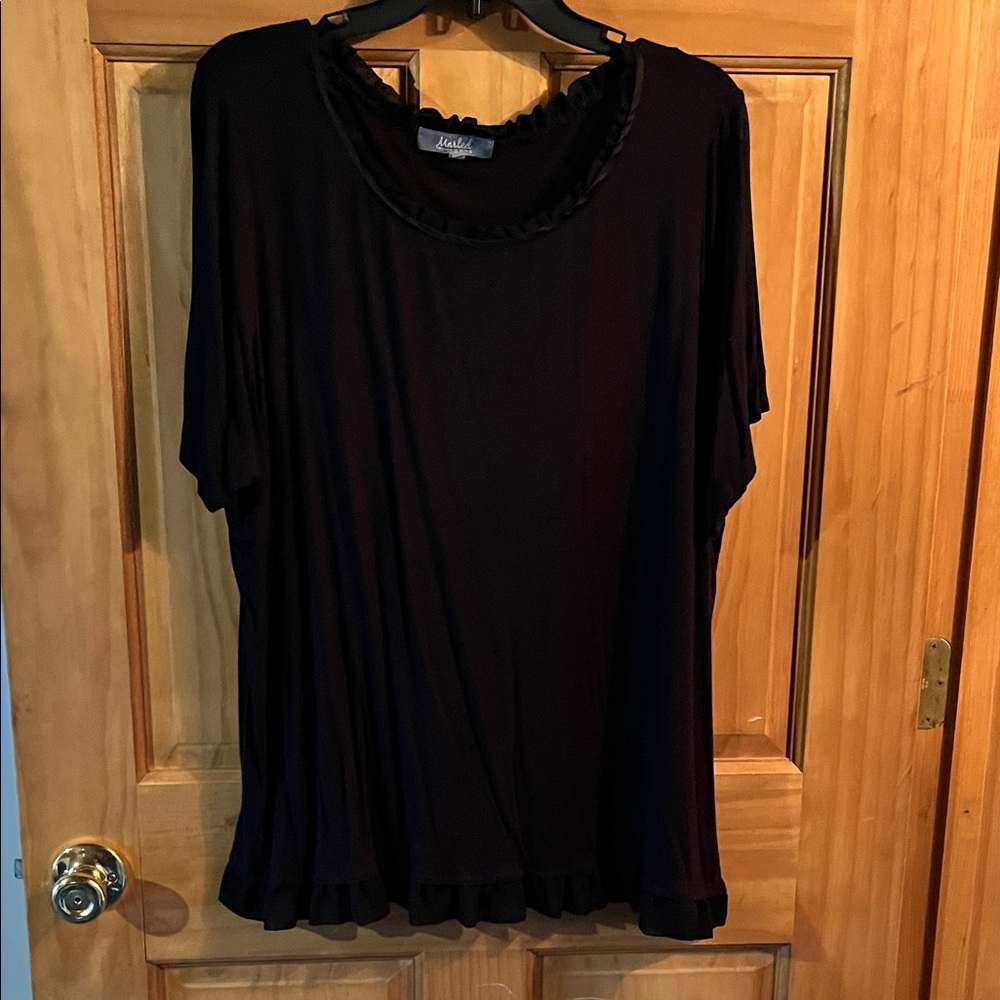 Elegant Black Ruffled Short Sleeve Top